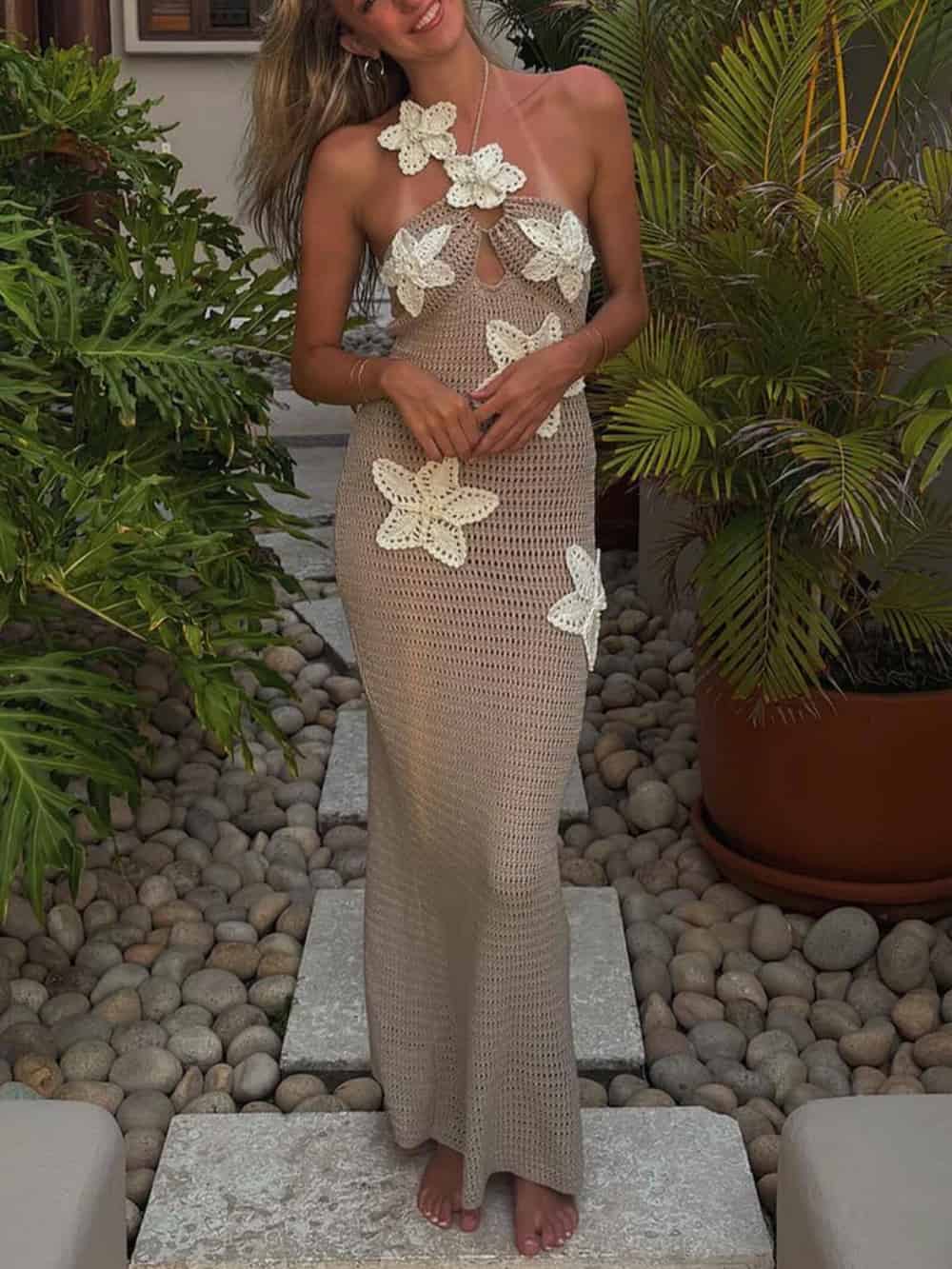 Elegant 3D Flower Decor Crochet Halter Maxi Dress