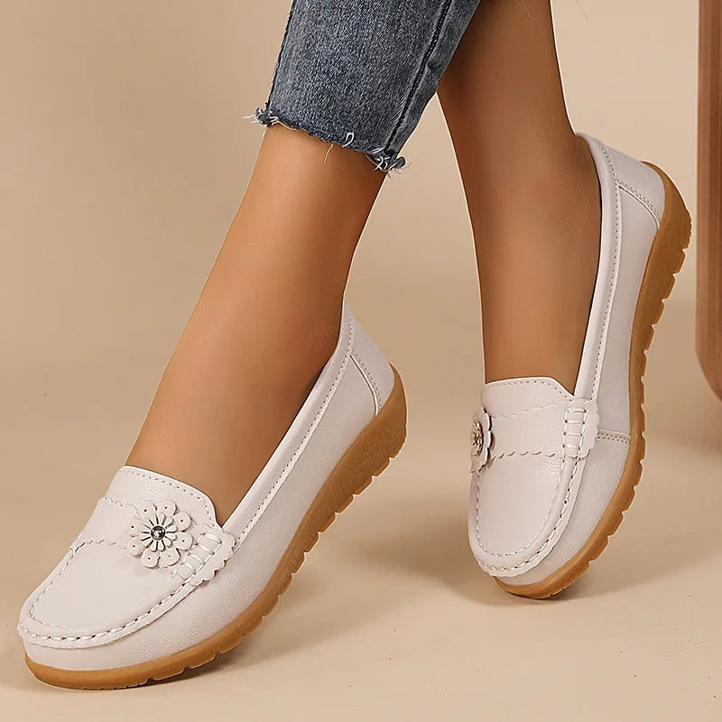 Women's soft sole comfortable leather shoes