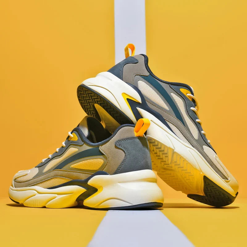 Stridemark Sneakers